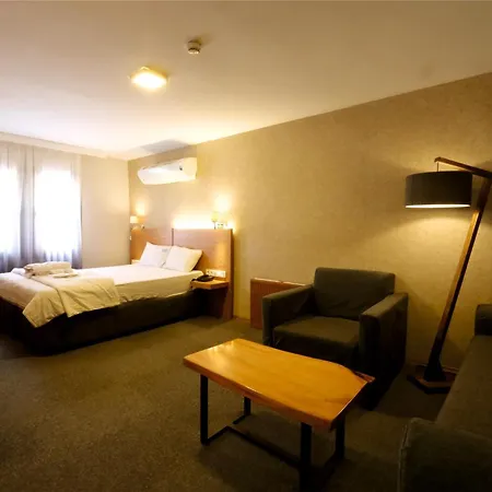 Hotel Varyant *