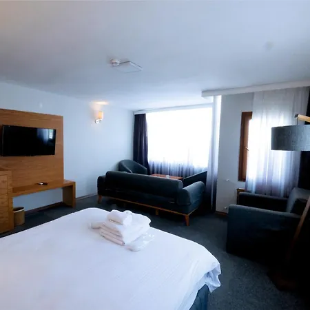 Hotel Varyant *
