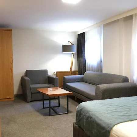 Varyant Hotel *